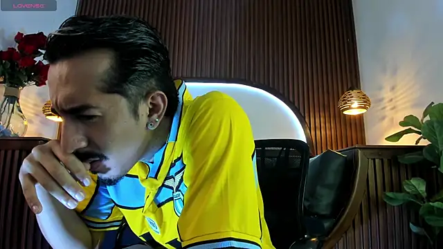 Donovan_Desmond 在線直播表演