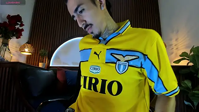 Donovan_Desmond Show Webcam
