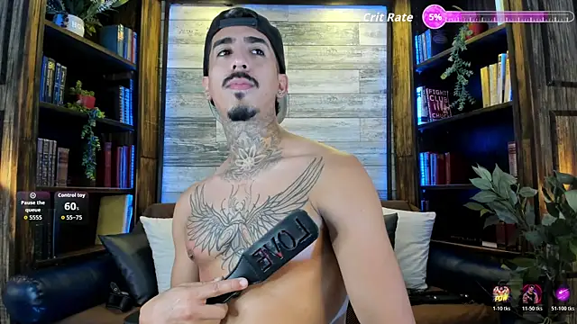 Donovan_Desmond Adlı Modelin Web Kamerası Şovu