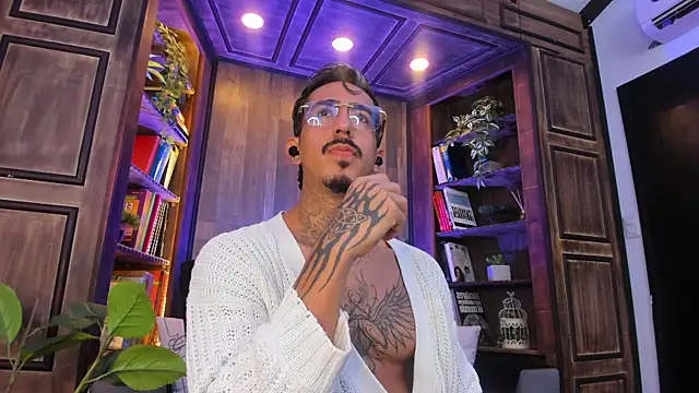 Donovan_Desmond webkamerás műsora