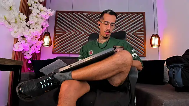 عرض كام Donovan_Desmond