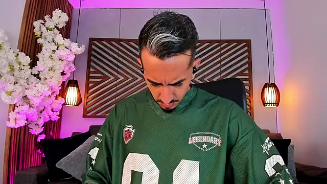 Donovan_Desmond Шоу с уебкамера