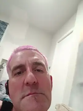 Smoothsilkcock Show in webcam