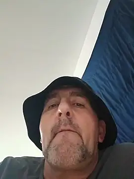 Show modela Smoothsilkcock na web-kameri
