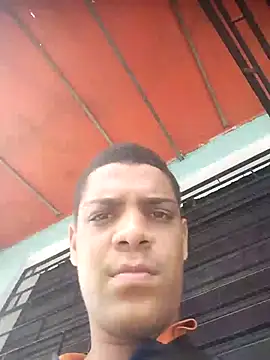 Show de Novinho_casado24 na webcam