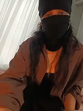 Melekyaraksever2545's Webcam Show