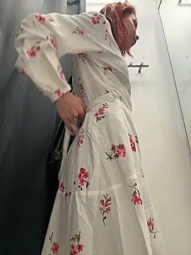 RosieSecret Show in webcam