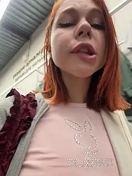 RosieSecret's Live XXX Chat