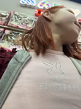 RosieSecret webcam show