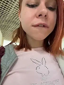 RosieSecret Show in webcam