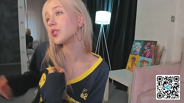 Anellyball élő XXX-chatje