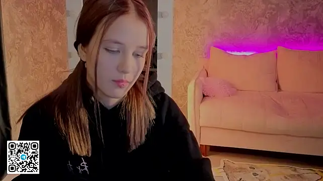 Anellyball XXX чат на живо