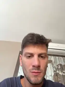 maxim27070 Show Webcam