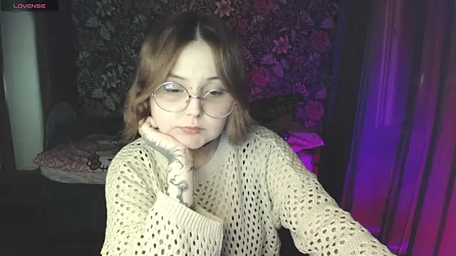 vendymories Adlı Modelin Canlı XXX Sohbeti
