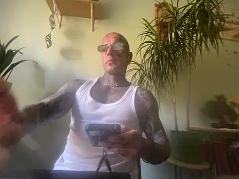 Mikk6666 Show Webcam