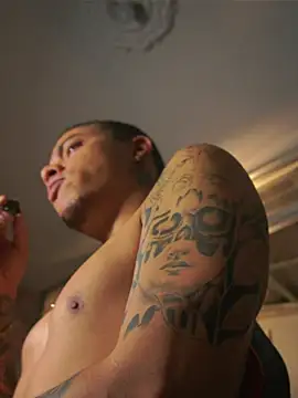 AlphaMasterXxx Webcam Show