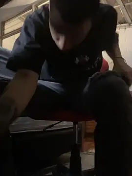 AlphaMasterXxx 网络视讯表演