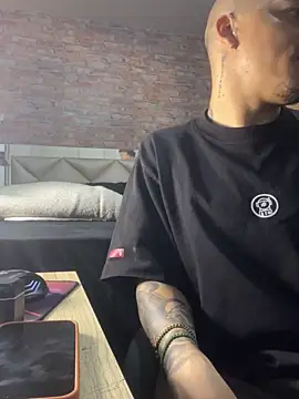 AlphaMasterXxx Webcamshow