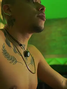 AlphaMasterXxx Webcam-Show