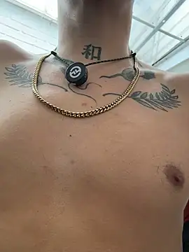 AlphaMasterXxx webkamerás műsora