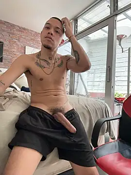 AlphaMasterXxx Pertunjukan Webcam