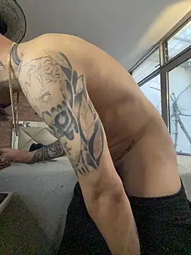 AlphaMasterXxx Webcam Show