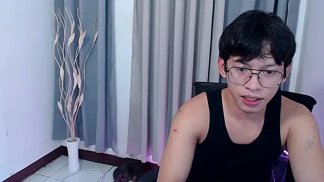 pinkcock_froi2305 Pertunjukan Webcam