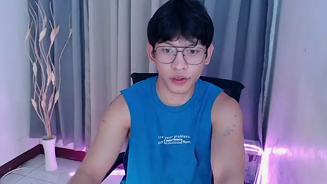pinkcock_froi2305 网络视讯表演
