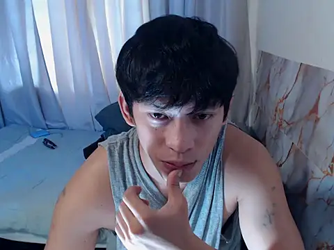 pinkcock_froi2305 Show Webcam