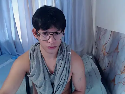 pinkcock_froi2305 Pertunjukan Webcam