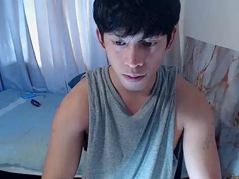 pinkcock_froi2305 网络视讯表演