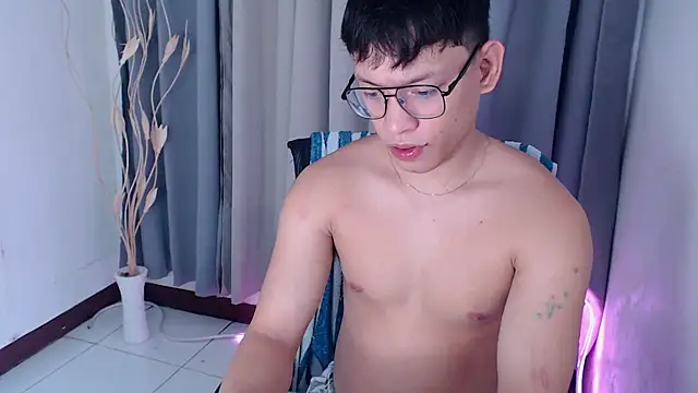 pinkcock_froi2305 网络视讯表演