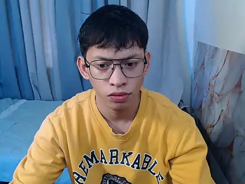 pinkcock_froi2305 网络视讯表演