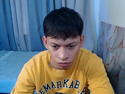 pinkcock_froi2305 在線直播表演