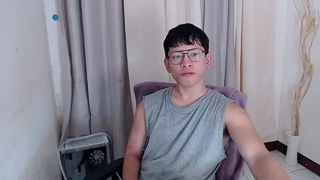 Show Webcam de pinkcock_froi2305