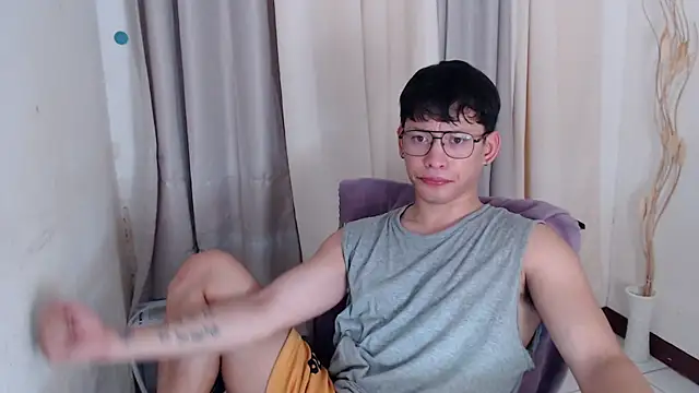 โชว์เว็บแคมของ pinkcock_froi2305