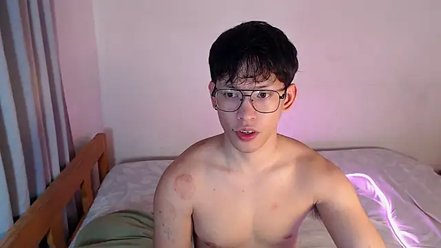 pinkcock_froi2305 Pertunjukan Webcam
