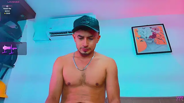 عرض كام Valentiinoss