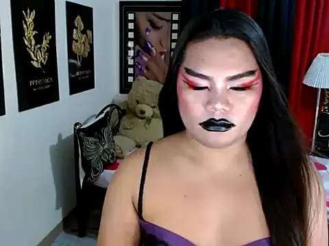 Chatroom XXX en direct de TSbrianaHugeCock
