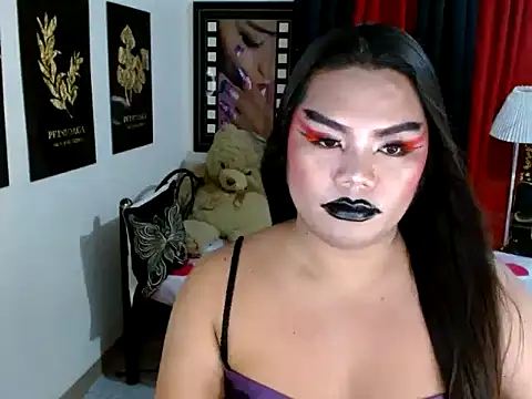 โชว์เว็บแคมของ TSbrianaHugeCock