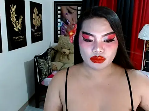 TSbrianaHugeCock Pertunjukan Webcam