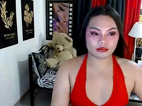 TSbrianaHugeCock Adlı Modelin Web Kamerası Şovu
