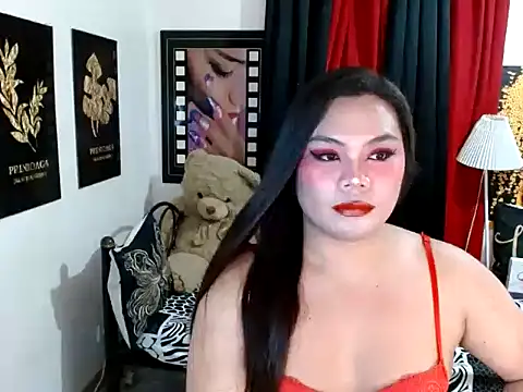 TSbrianaHugeCock Webcam-Show