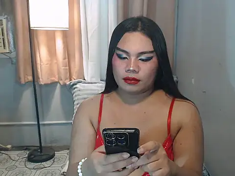 TSbrianaHugeCock Webcamshow