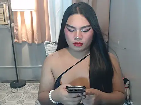 TSbrianaHugeCock Pertunjukan Webcam