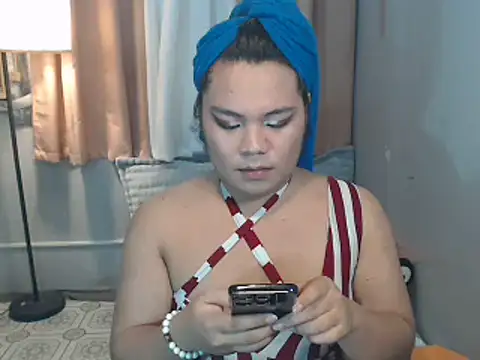 Show webcam de TSbrianaHugeCock