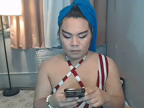 TSbrianaHugeCock Webcam Show