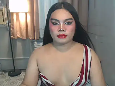 TSbrianaHugeCock Show in webcam