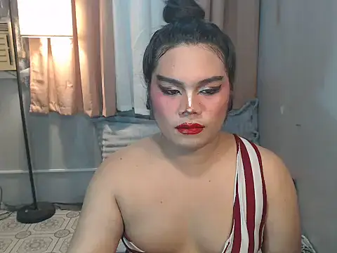 TSbrianaHugeCock's Webcam Show