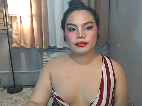 TSbrianaHugeCock Webcamshow